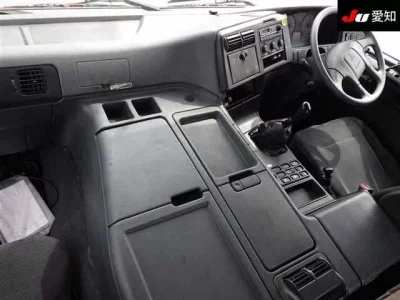 Mitsubishi FUSO TRUCK  с аукциона в Японии