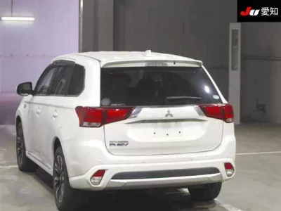Mitsubishi OUTLANDER PHEV