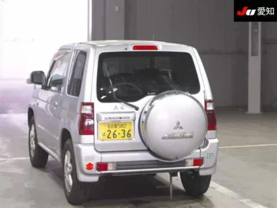 Mitsubishi PAJERO MINI