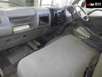 Hino DUTRO  с аукциона в Японии