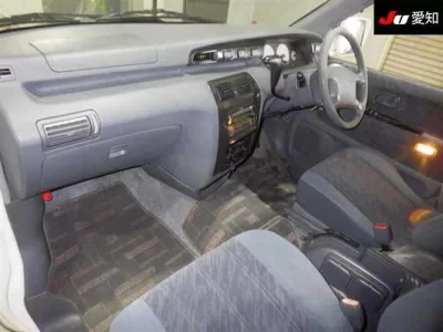 Daihatsu DELTA WAGON