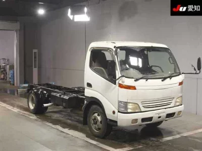 Toyota DYNA  с аукциона в Японии