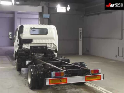 Toyota DYNA  с аукциона в Японии