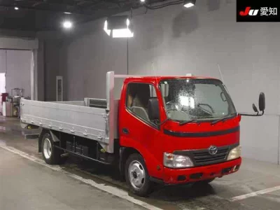 Toyota DYNA  с аукциона в Японии