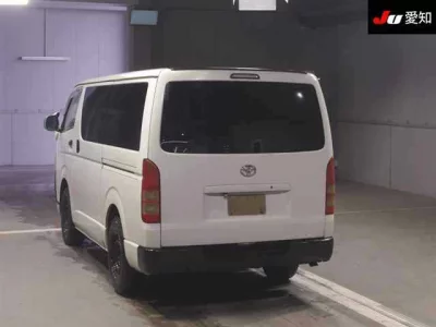 Toyota HiAce Van