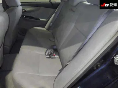 Toyota COROLLA AXIO  с аукциона в Японии