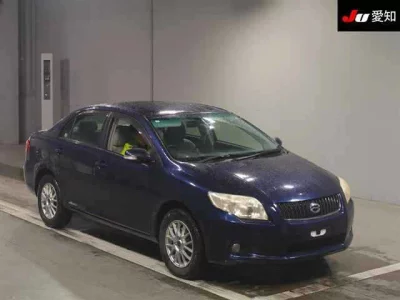 Toyota COROLLA AXIO  с аукциона в Японии