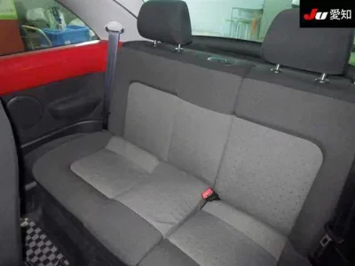 Volkswagen NEW BEETLE