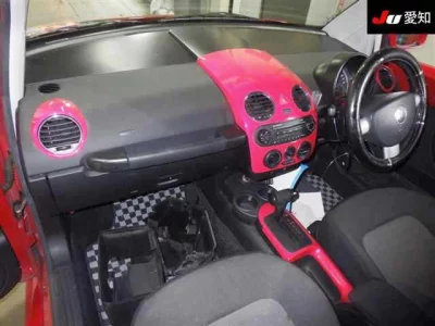 Volkswagen NEW BEETLE