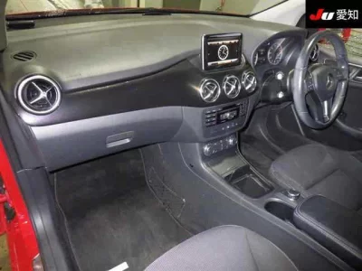 Mercedes-Benz B CLASS