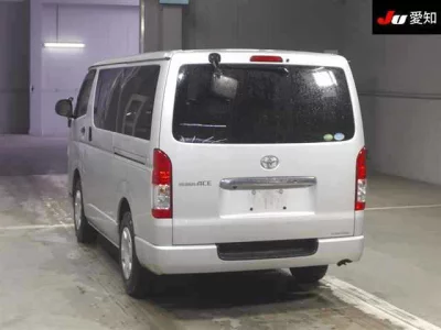 Toyota REGIUS ACE VAN