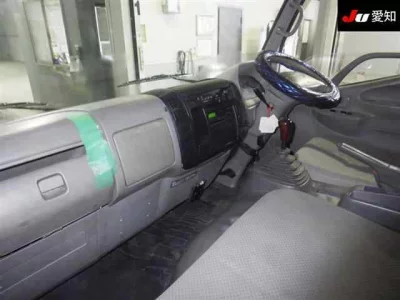 Toyota DYNA  с аукциона в Японии