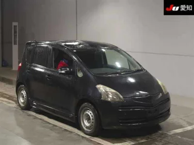 Toyota RACTIS  с аукциона в Японии