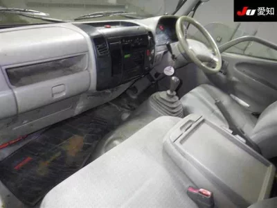 Toyota DYNA  с аукциона в Японии