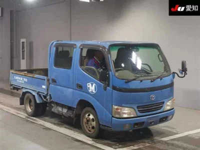 Toyota DYNA  с аукциона в Японии