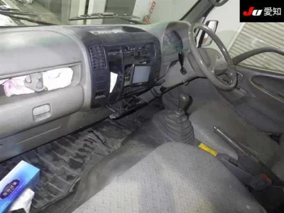 Toyota DYNA  с аукциона в Японии