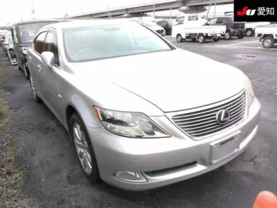 Lexus LS