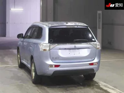Mitsubishi OUTLANDER PHEV
