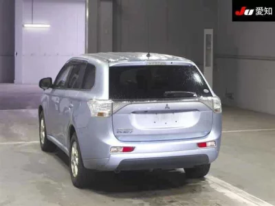 Mitsubishi OUTLANDER PHEV