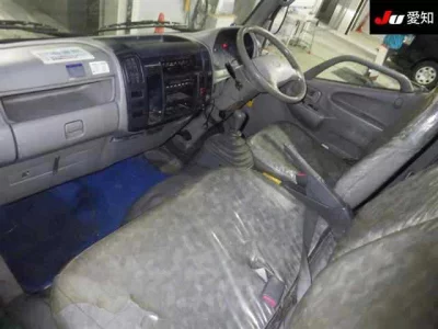 Hino DUTRO  с аукциона в Японии
