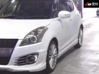 Suzuki SWIFT лот № 30888 оценка R  с аукциона в Японии 6