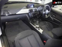 BMW 3-Series лот № 30785 оценка 3.5  с аукциона в Японии 2