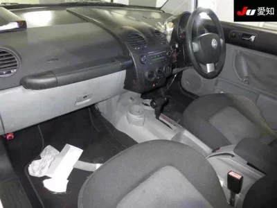 Volkswagen NEW BEETLE