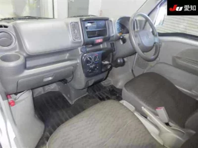 Mitsubishi MINICAB VAN