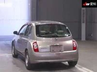 Nissan MARCH лот № 30866 оценка 3.5  с аукциона в Японии 1