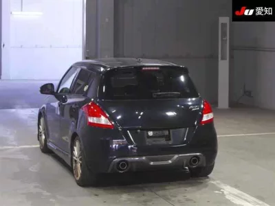 Suzuki SWIFT  с аукциона в Японии