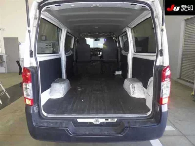 Nissan CARAVAN VAN  с аукциона в Японии