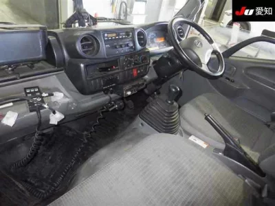 Hino DUTRO  с аукциона в Японии