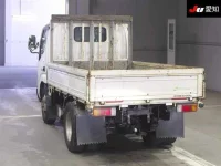 Hino DUTRO лот № 7136 оценка 3.5  с аукциона в Японии 1