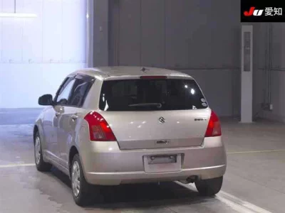 Suzuki SWIFT  с аукциона в Японии