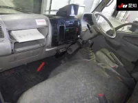 Toyota DYNA лот № 7124 оценка 3  с аукциона в Японии 2