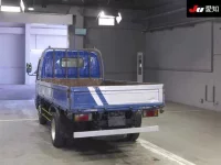 Toyota DYNA лот № 7124 оценка 3  с аукциона в Японии 1