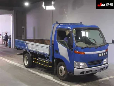 Toyota DYNA  с аукциона в Японии