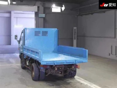 Toyota DYNA  с аукциона в Японии