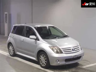 Toyota IST