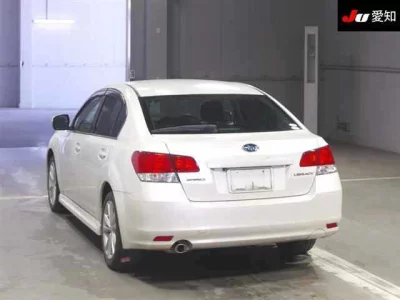 Subaru LEGACY B4