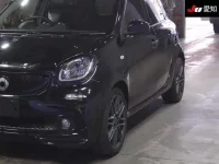 Smart FORFOUR лот № 30852 оценка 3  с аукциона в Японии 6
