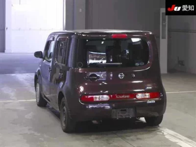Nissan CUBE  с аукциона в Японии