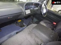 Toyota HIACE VAN лот № 20146 оценка R  с аукциона в Японии 2