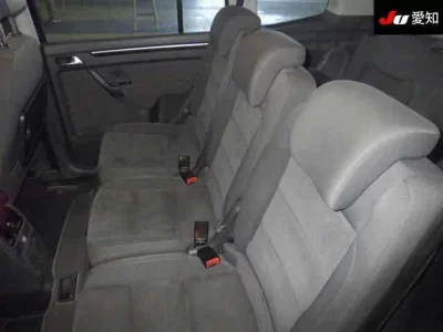 Volkswagen GOLF TOURAN