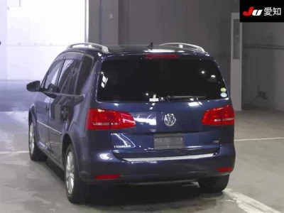 Volkswagen GOLF TOURAN