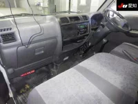 Mazda BONGO лот № 7138 оценка 3.5  с аукциона в Японии 2