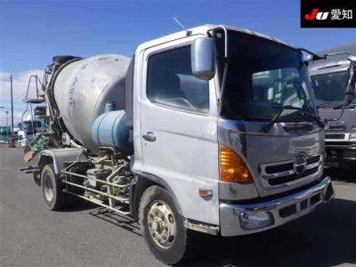 Hino TRUCK