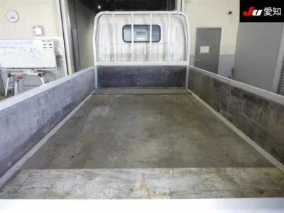 Hino DUTRO  с аукциона в Японии