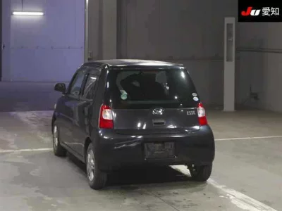 Daihatsu Esse