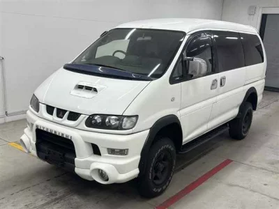 Mitsubishi DELICA
